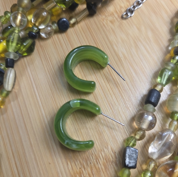 Multicolor Beaded Jewelry Set - Picture 2 of 6